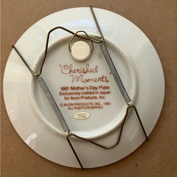 Vintage AVON Decorative Small Plate “Mother’s Day” 1981 Made in Japan - Picture 4 of 6